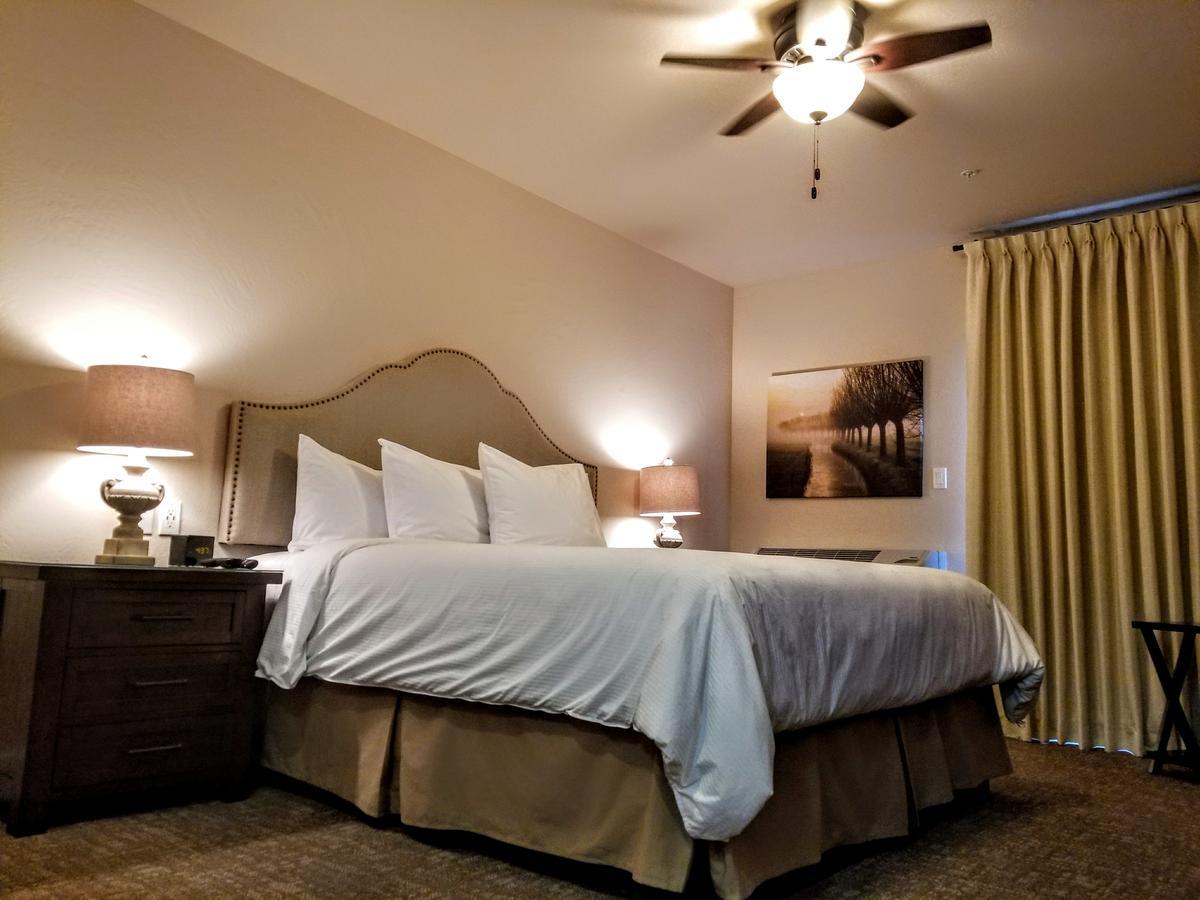 Resort At Eagle Point Golf Club Lodging Экстерьер фото
