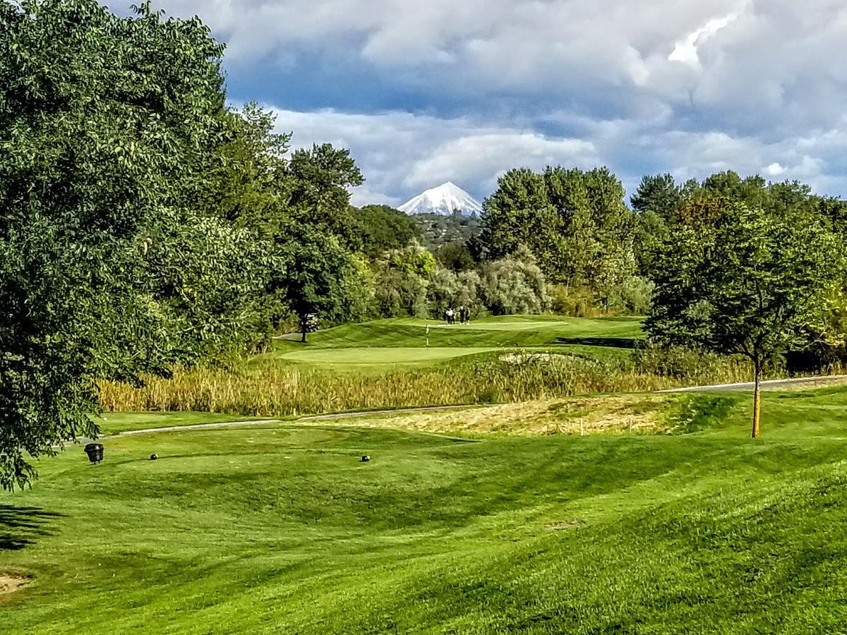 Resort At Eagle Point Golf Club Lodging Экстерьер фото