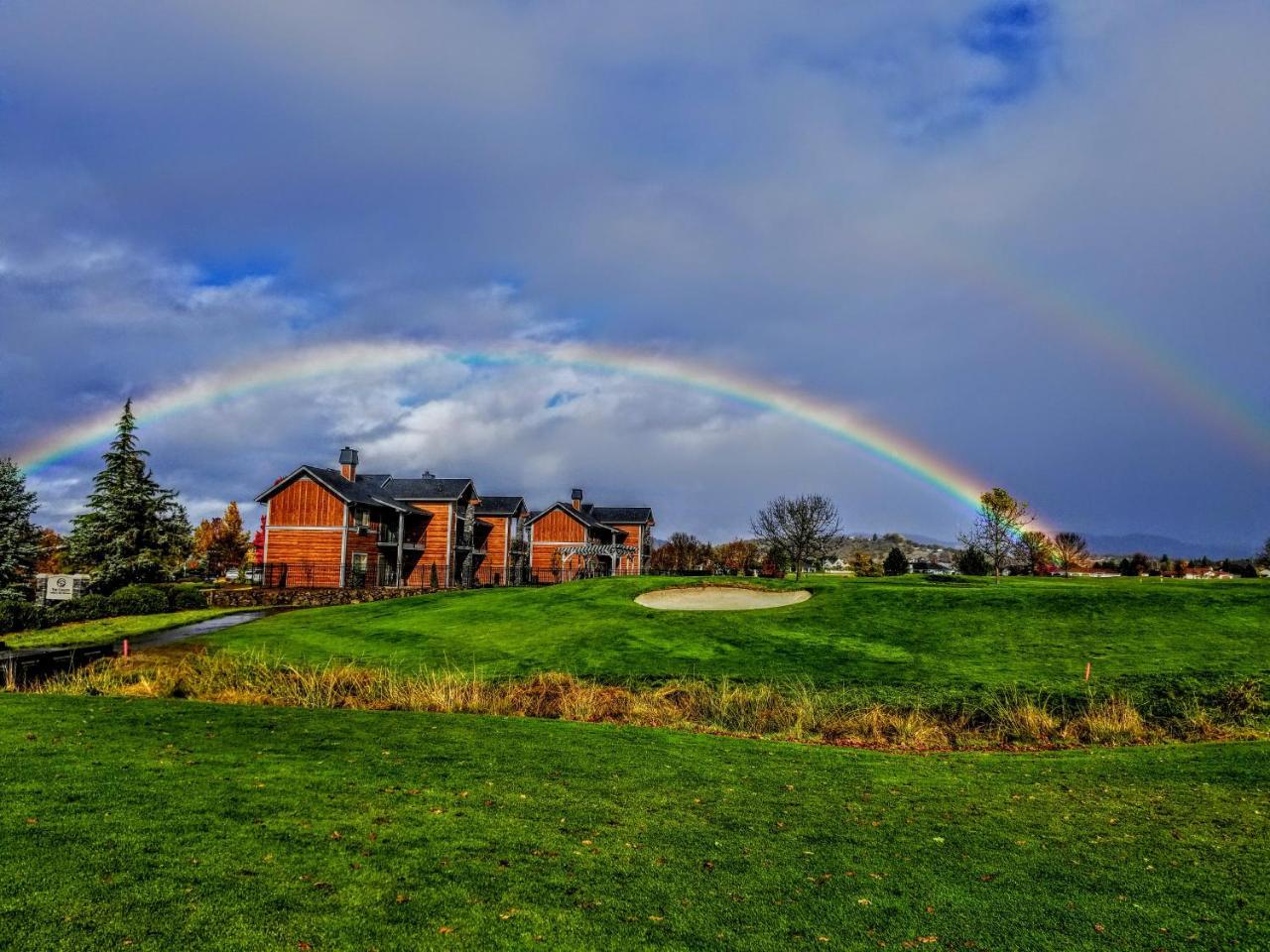 Resort At Eagle Point Golf Club Lodging Экстерьер фото