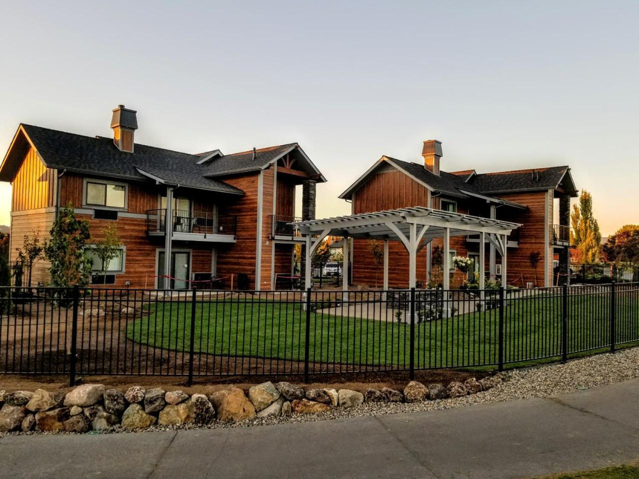 Resort At Eagle Point Golf Club Lodging Экстерьер фото